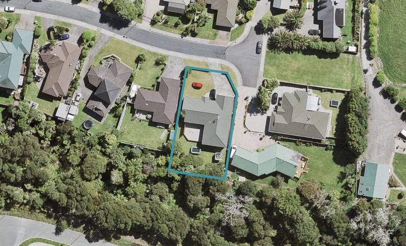 11 Patsy O'Hara Place, Swanson, Auckland - Carousel 1
