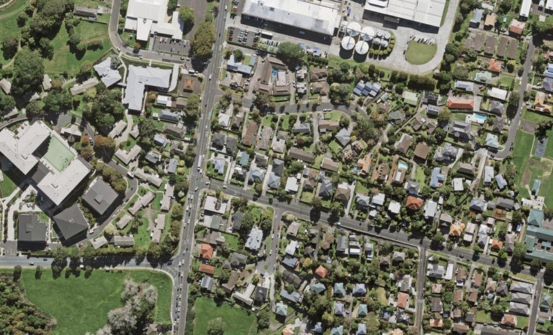 8A Trafalgar Street, Onehunga, Auckland - Carousel 1
