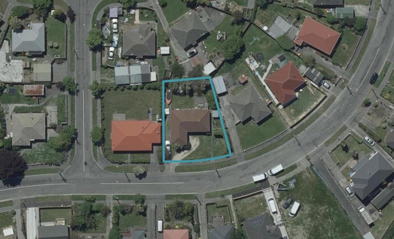 27 Rowcliffe Crescent, Avonside, Christchurch - Carousel 1