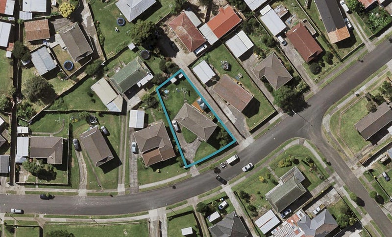 13 Flinders Place, Otara, Auckland - Carousel 1