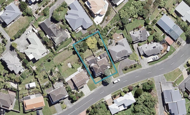 2/58 REDVERS DR, Belmont, Lower Hutt - Carousel 1
