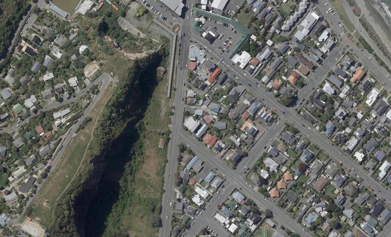 2/1 Wiggins Street, Sumner, Christchurch - Carousel 1