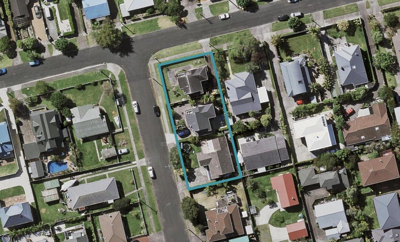 42 Beresford Street, Bayswater, Auckland - Carousel 1