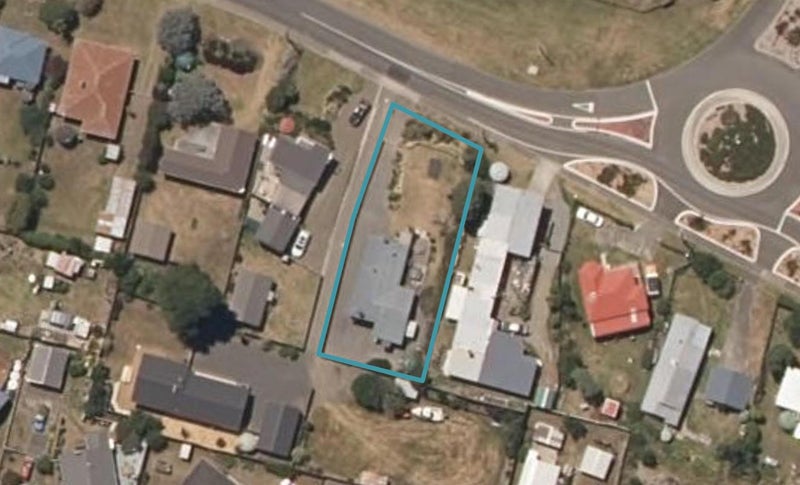 573 Waitarere Beach Road, Waitarere Beach, Levin - Carousel 1