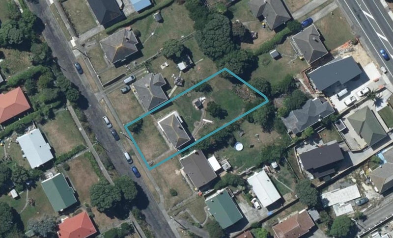 15 Waiuta Street, Titahi Bay, Porirua - Carousel 1