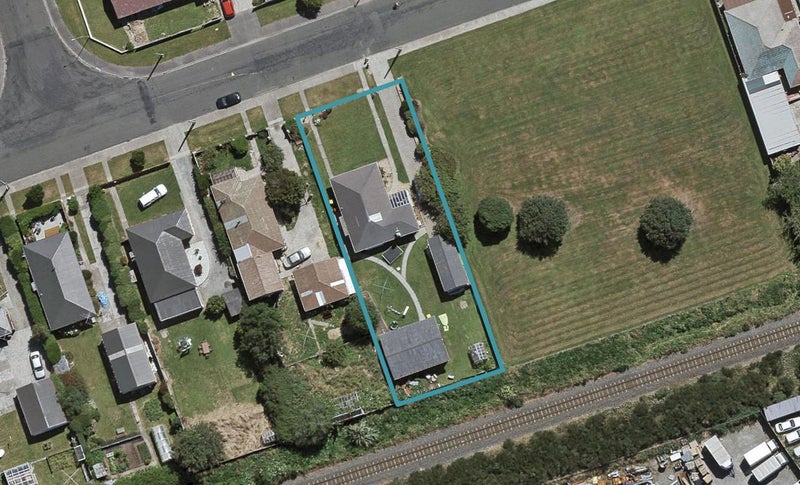 87 West Street, Hawthorndale, Invercargill - Carousel 1