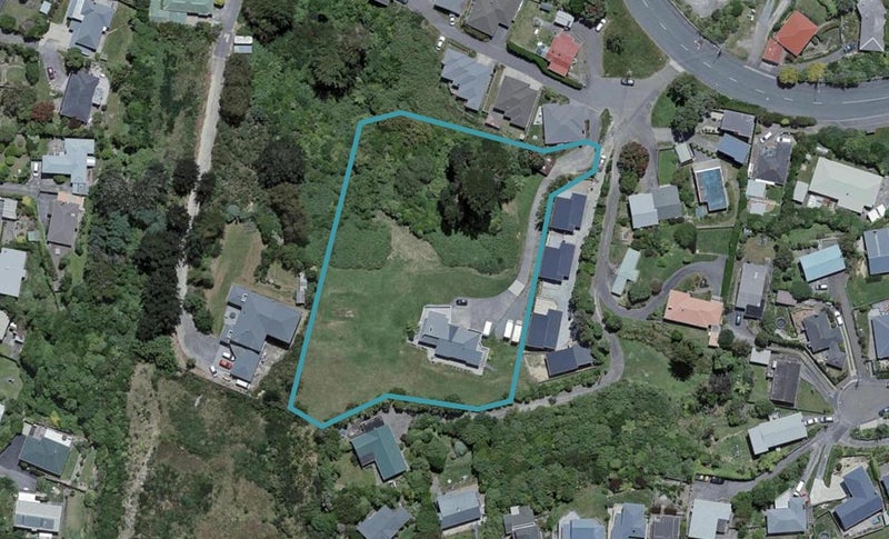 182 Helston Road, Paparangi, Wellington - Carousel 1
