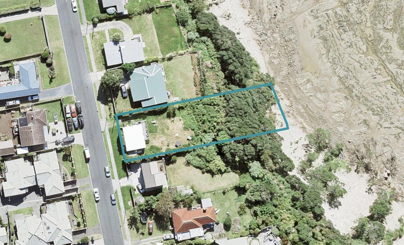 83 Tiri Road, Matakatia, Whangaparaoa - Carousel 1