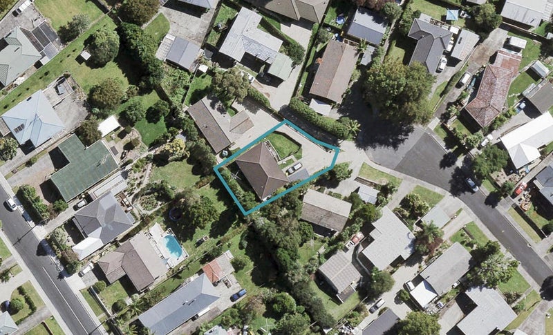 14 Illana Place, Ranui, Auckland - Carousel 1