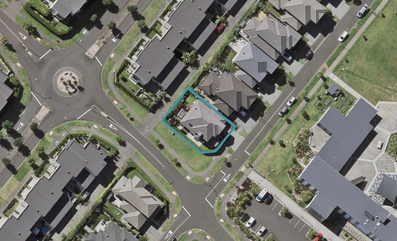 33 Guyon Street, Stonefields, Auckland - Carousel 1