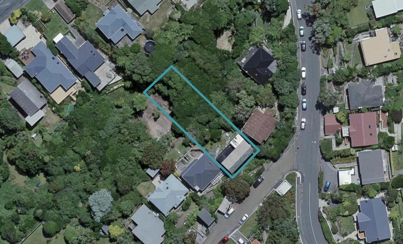 2 Shortland Street, Khandallah, Wellington - Carousel 1