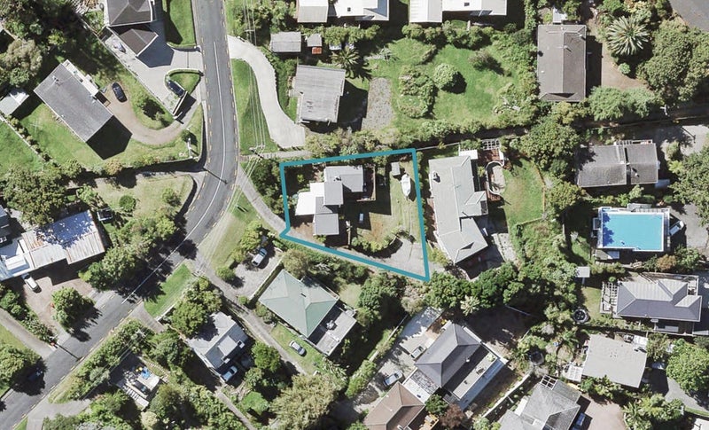 28 Nigel Road, Browns Bay, Auckland - Carousel 1