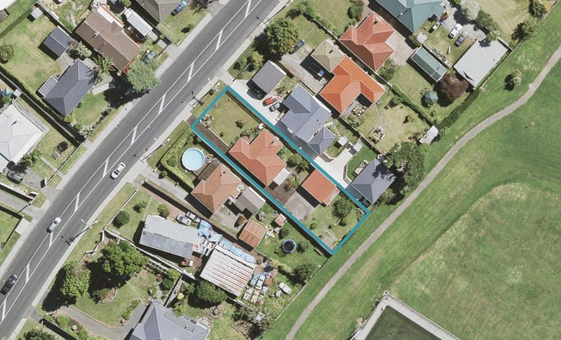 94 Seymour Road, Sunnyvale, Auckland - Carousel 1