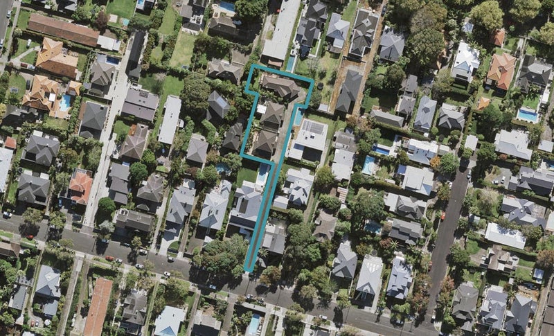 2/27A Kingsview Road, Mount Eden, Auckland - Carousel 1