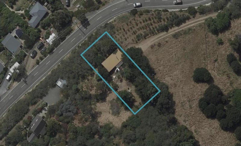 326 Marine Drive, Charteris Bay, Lyttelton - Carousel 1