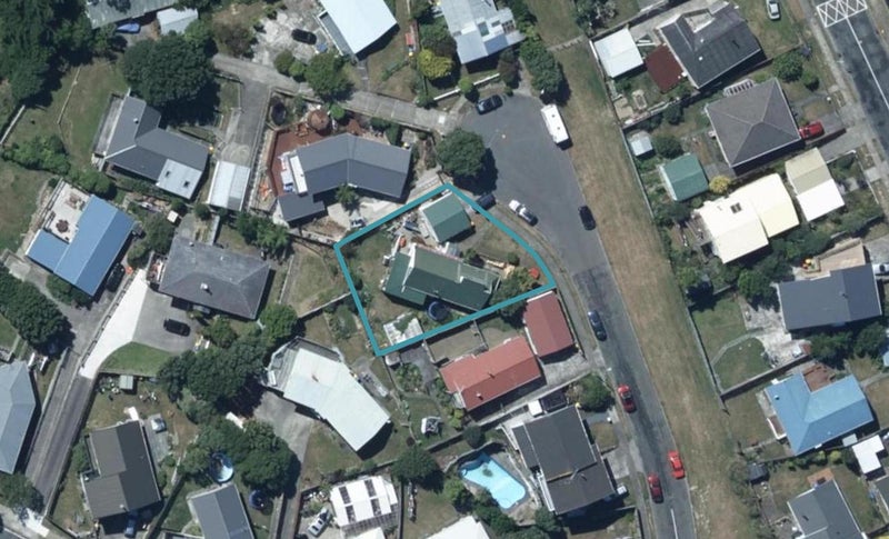 4 Idaho Place, Ascot Park, Porirua - Carousel 1