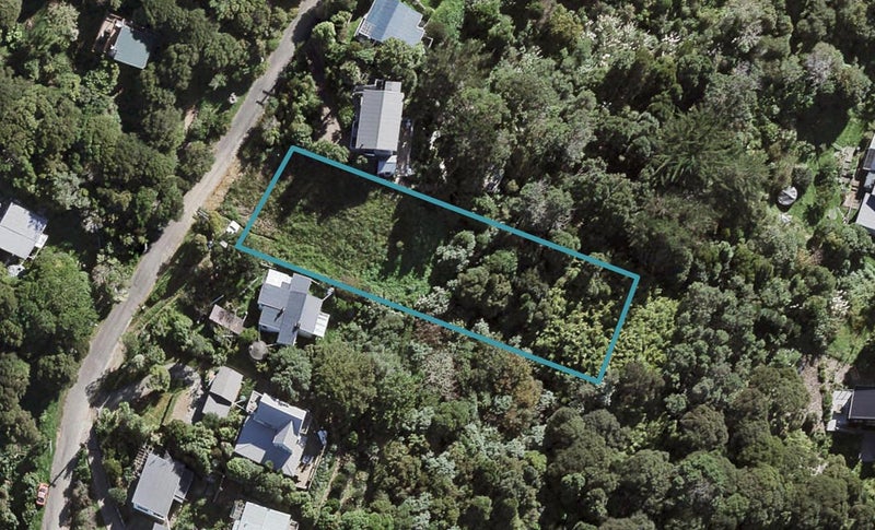 7 Burrell Road, Oneroa, Waiheke Island - Carousel 1