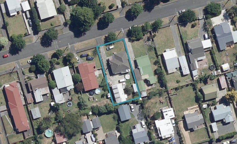 26 Marshall Street, Fairfield, Hamilton - Carousel 1