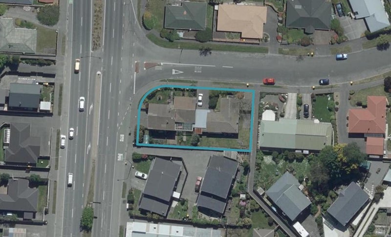 1/2 Lowry Avenue, Redwood, Christchurch - Carousel 1