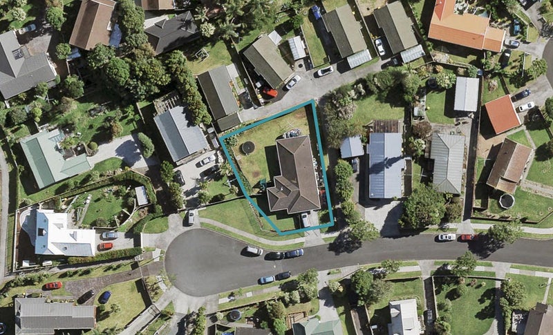 15 Bill Phillip Place, Clendon Park, Auckland - Carousel 1