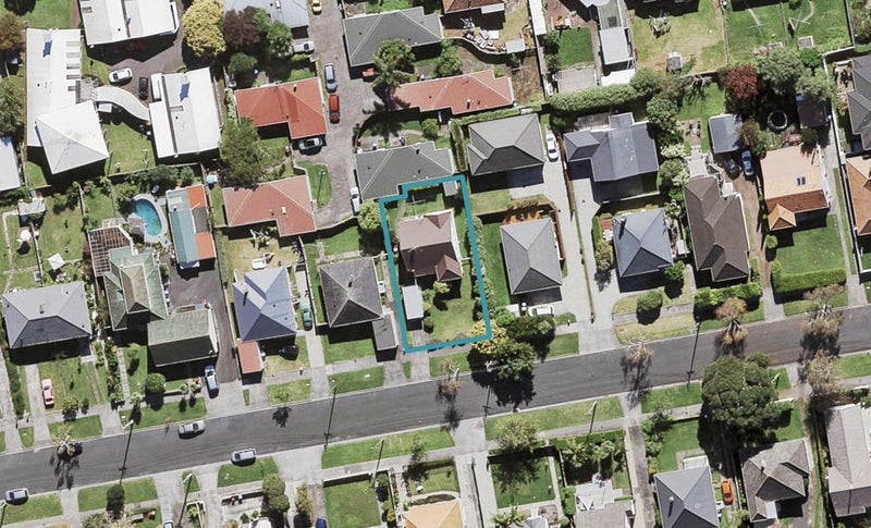 20 Tasman Avenue, Mount Albert, Auckland - Carousel 1