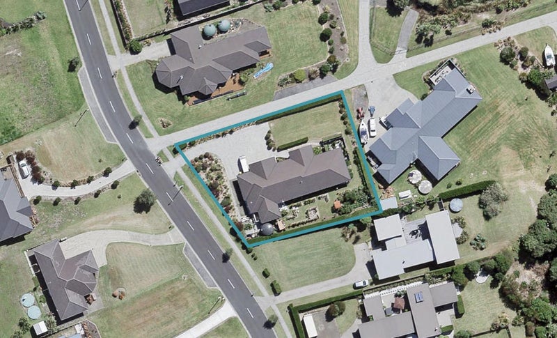 72 Omana Avenue, Helensville - Carousel 1