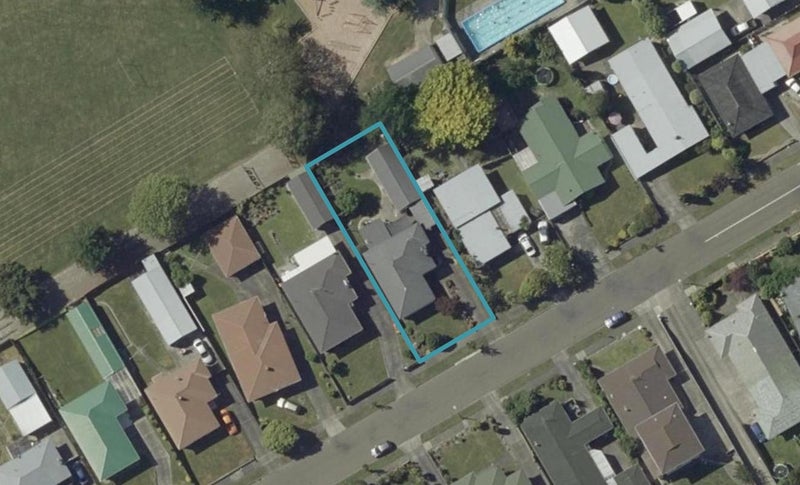 27 Somerset Crescent, Highbury, Palmerston North - Carousel 1