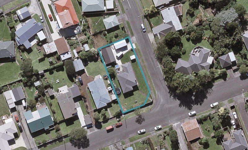 17 Cowling Road, Hurdon, New Plymouth - Carousel 1
