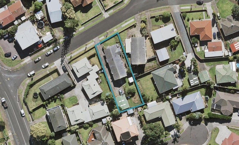 5 Dunstall Place, Mangere Bridge, Auckland - Carousel 1