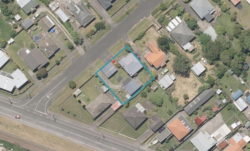 8 Mahoney Street, Whanganui East, Whanganui - Carousel 1