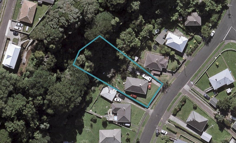 46 Glenpark Avenue, Frankleigh Park, New Plymouth - Carousel 1