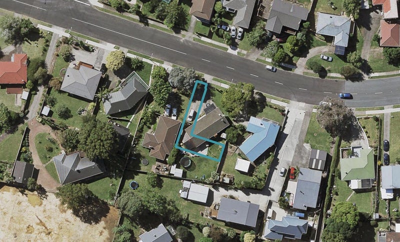 56D Cardiff Road, Pakuranga, Auckland - Carousel 1