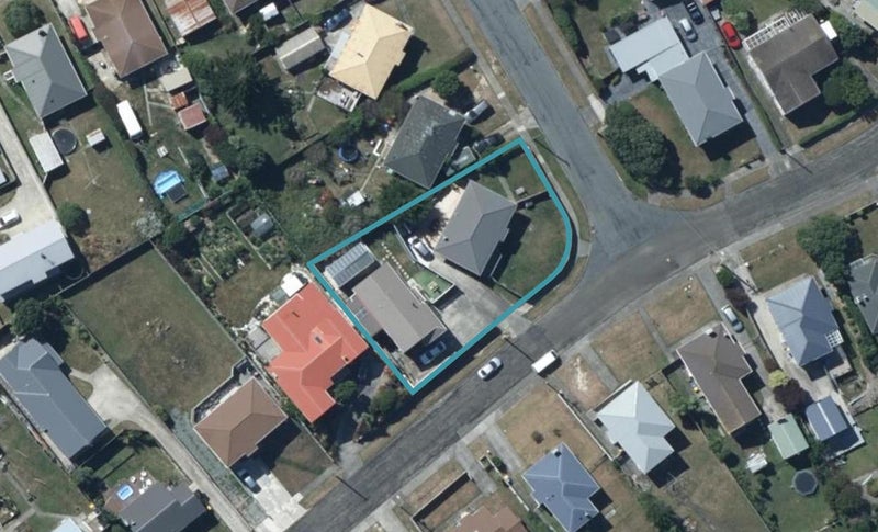 1 Opapa Street, Titahi Bay, Porirua - Carousel 1