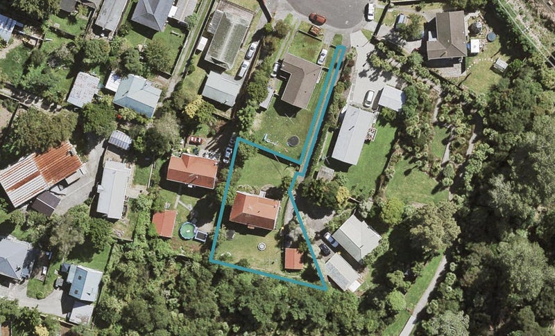 15 Benita Place, Sunnyvale, Auckland - Carousel 1