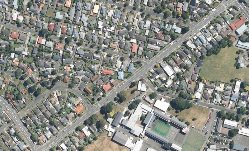 907 High Street, Avalon, Lower Hutt - Carousel 1