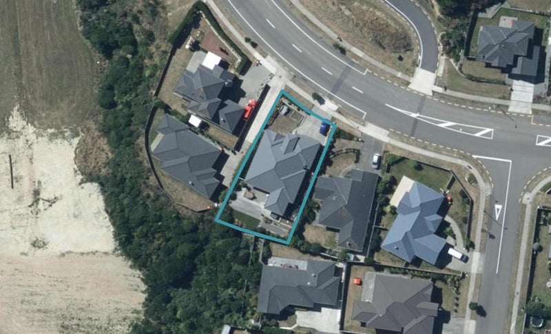 97 Aotea Drive, Aotea, Porirua - Carousel 1