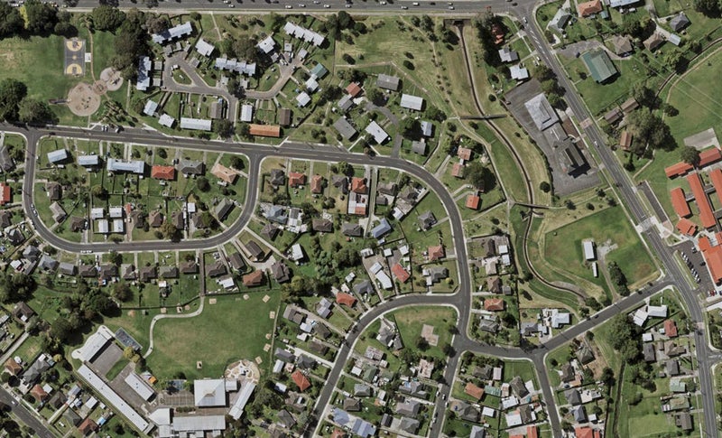 31 Cobham Crescent, Otara, Auckland - Carousel 1
