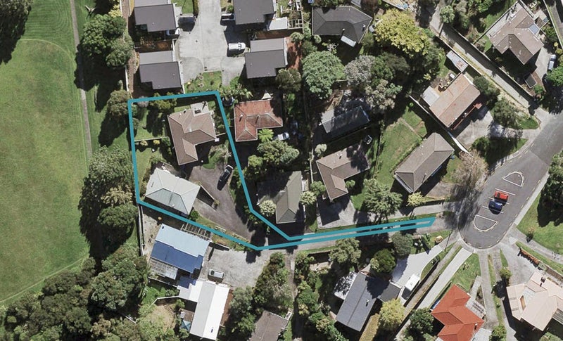 2/39 Camrose Place, Glenfield, Auckland - Carousel 1