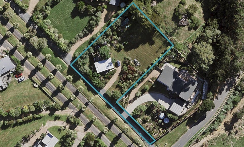 308B Sea View Road, Ostend, Waiheke Island - Carousel 1