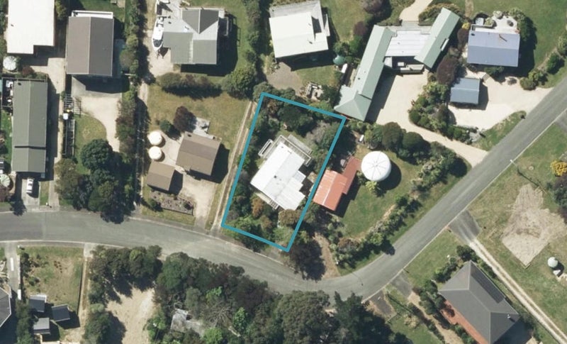 46 Selwyn Street, Pōhara, Tākaka - Carousel 1