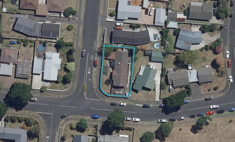 2 Leong Avenue, Dinsdale, Hamilton - Carousel 1