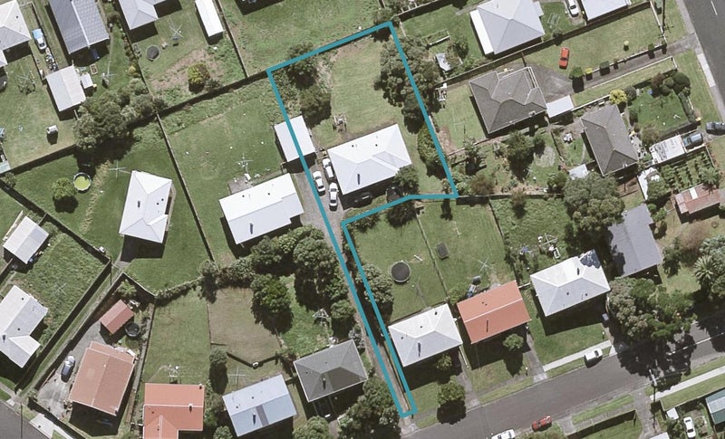 8A Marama Crescent, Spotswood, New Plymouth - Carousel 1
