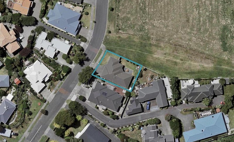 14 Avion Terrace, Raumati Beach, Paraparaumu - Carousel 1