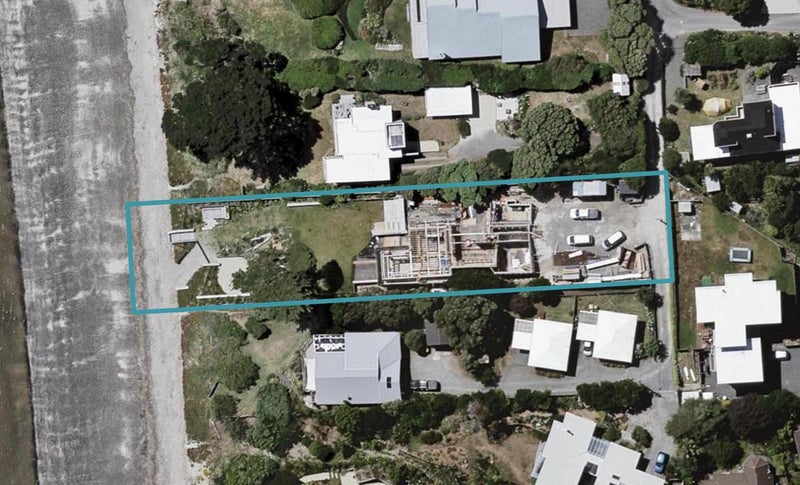 4 Kirkway, Raumati Beach, Paraparaumu - Carousel 1