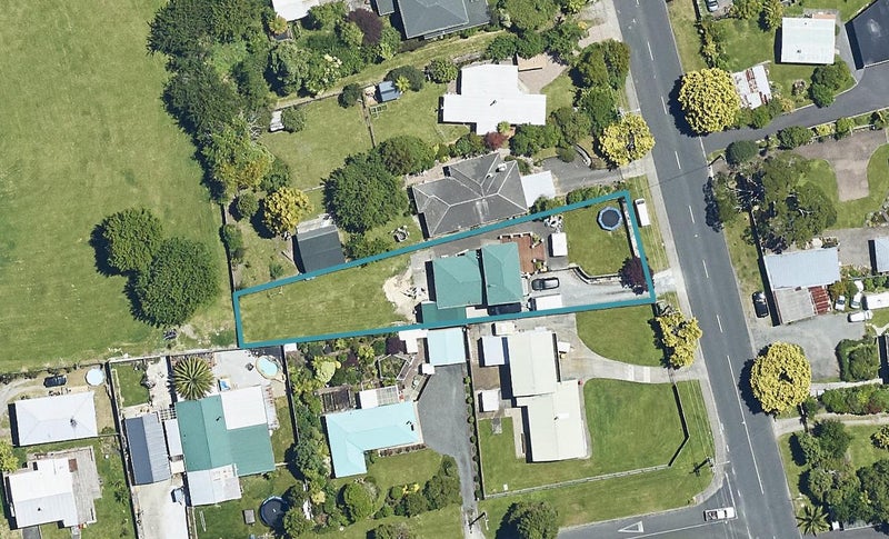 108 Koutu Road, Kawaha Point, Rotorua - Carousel 1