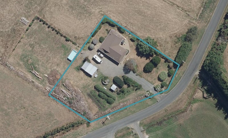 222 Houchens Road, Glenview, Hamilton - Carousel 1