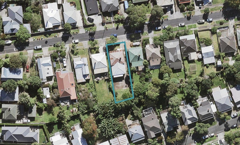 22 Fourth Avenue, Kingsland, Auckland - Carousel 1