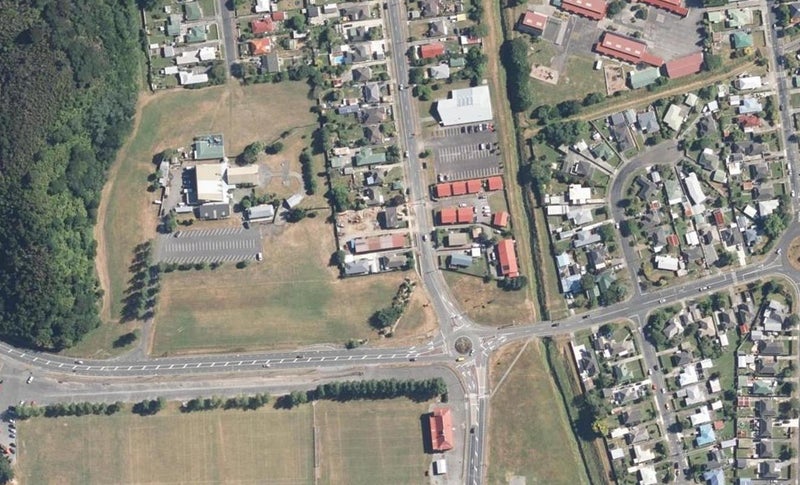 1/13 Wellington Road, Wainuiomata, Lower Hutt - Carousel 1