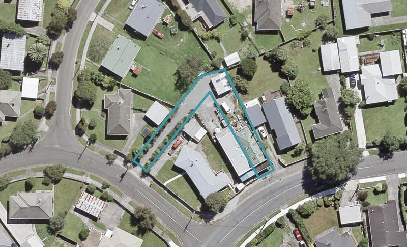 98 McLeod Street, Elderslea, Upper Hutt - Carousel 1