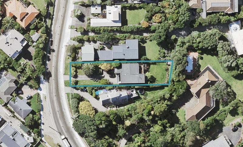 181 Beach Road, Castor Bay, Auckland - Carousel 1